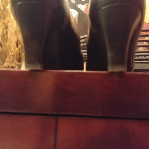 Stuart Weitzman 2" heels - Picture 2 of 3